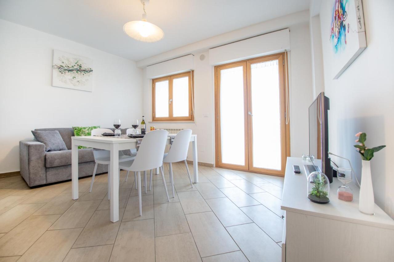 Abruzzodamare Amazing Apartments With Romantic Sea View Francavilla Al Mare Bagian luar foto