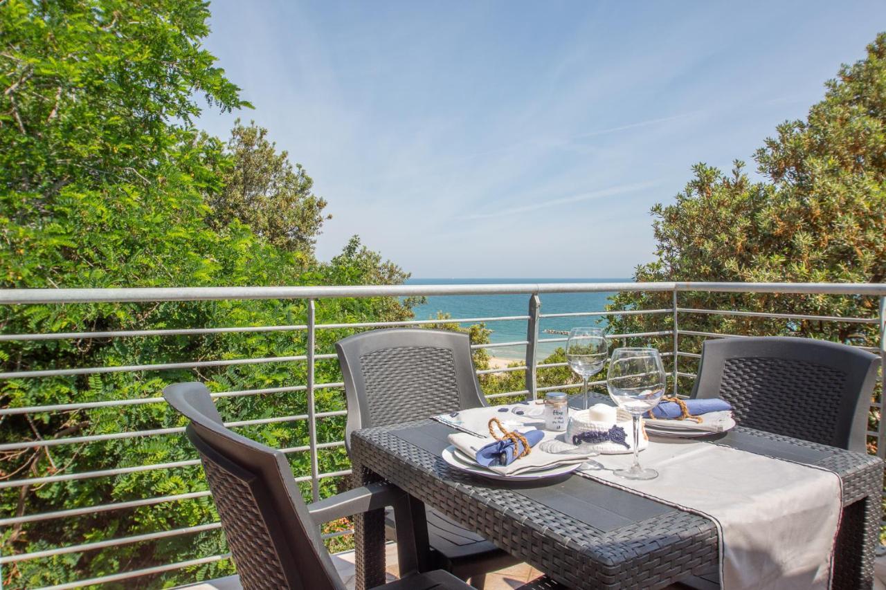 Abruzzodamare Amazing Apartments With Romantic Sea View Francavilla Al Mare Bagian luar foto