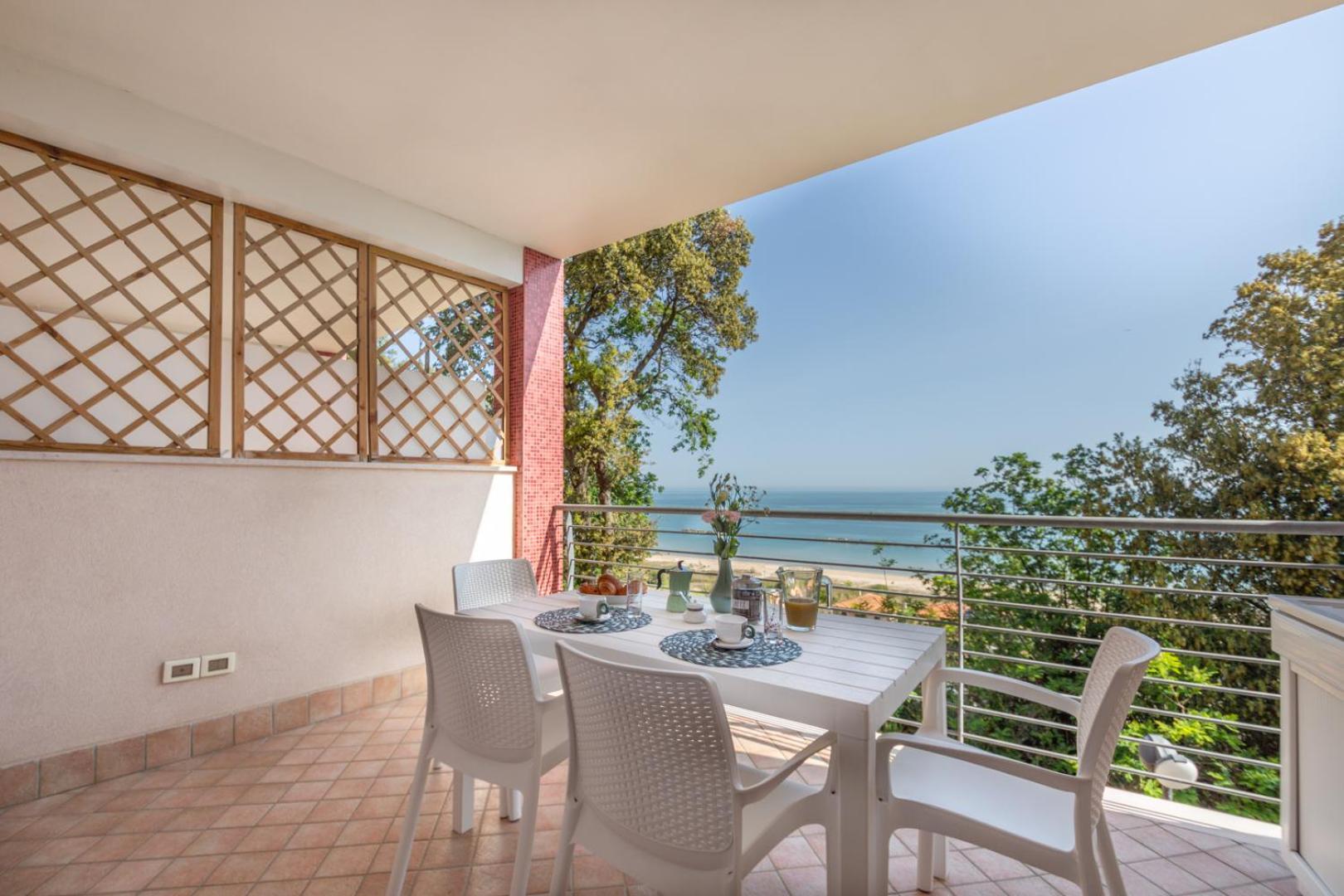 Abruzzodamare Amazing Apartments With Romantic Sea View Francavilla Al Mare Bagian luar foto